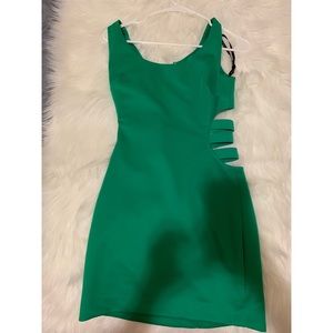 I sell beautiful dress.